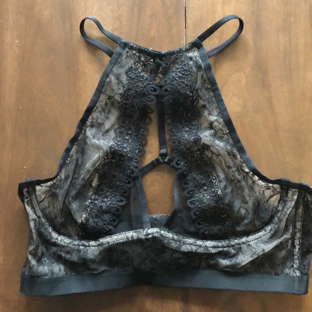 Victoria’s Secret-bralette- Medium